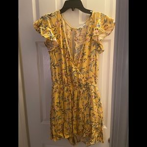 American Eagle yellow patterned romper dress